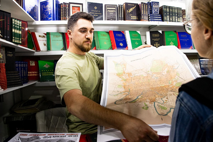 Итоги книжного салона в Санкт-Петербурге
