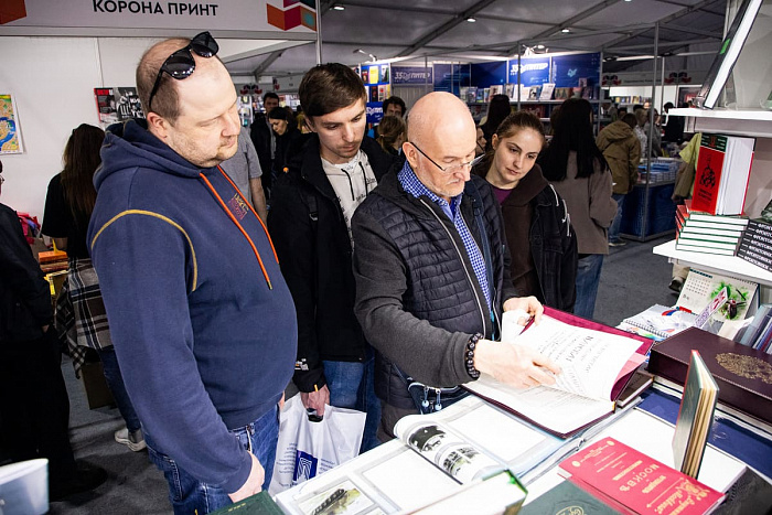 Итоги книжного салона в Санкт-Петербурге